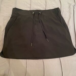 GAIAM athletic skort
